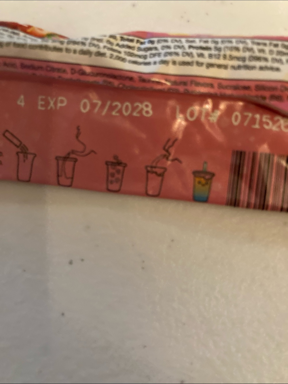 The Loaded Tea Shop Strawberry Banana Smoothie Collagen Energy Sticks (Pink) - Picture 3 of 4